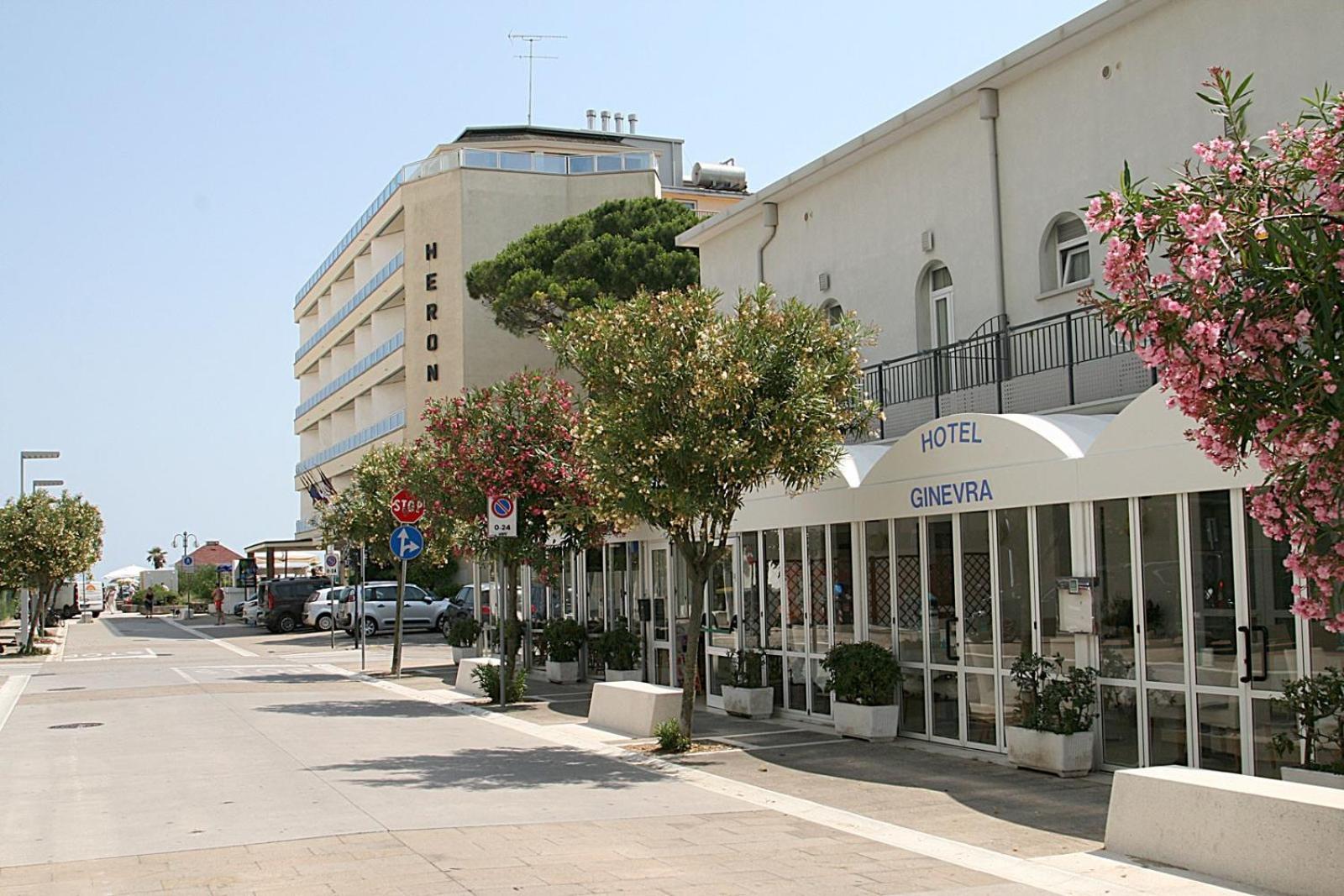 Hotel Ginevra Lido di Jesolo Exterior foto